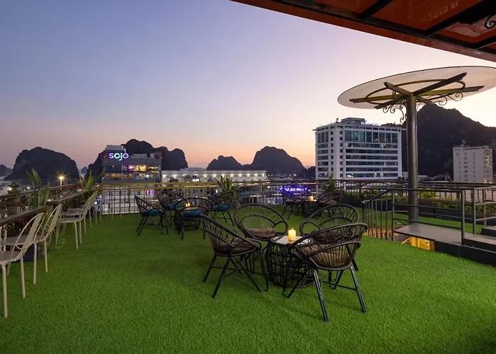 Khách sạn Diamond Luxury 3*