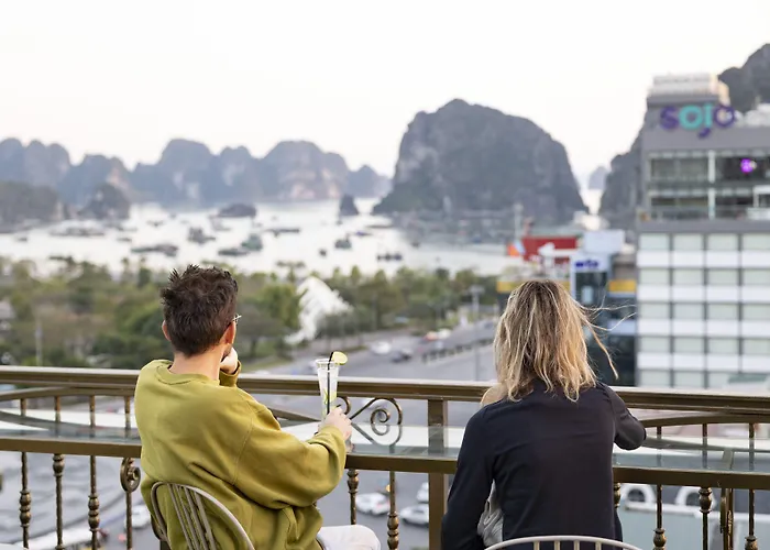 Diamond Luxury Khách sạn 3*