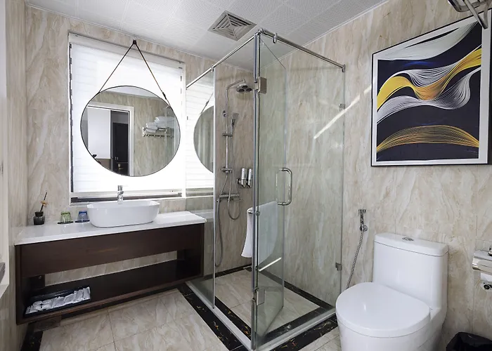 Khách sạn Diamond Luxury 3*